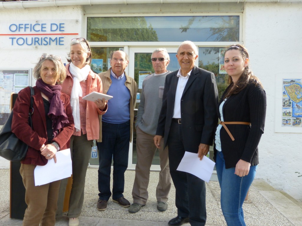Les Portes-en-Ré - Lancement de l'appli découverte des 24 puits communaux