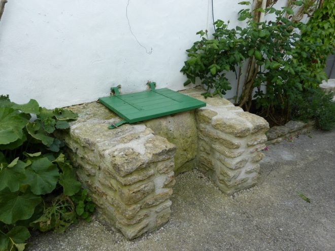 Les Portes-en-Ré - Puit communal