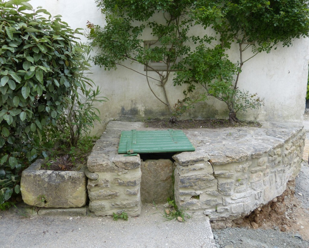 Les Portes-en-Ré - Puit communal