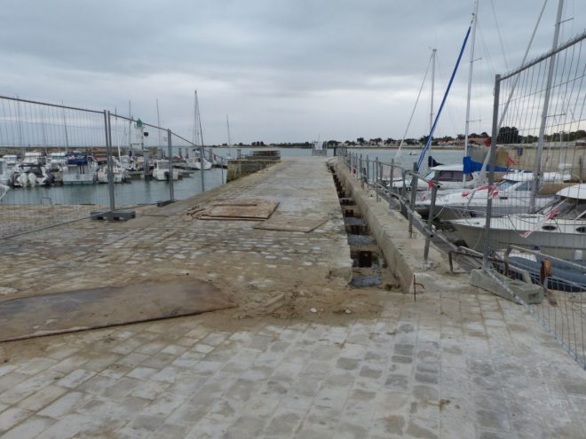 Port de La Flotte - Parapet môle Nord - 22 octobre 2016.