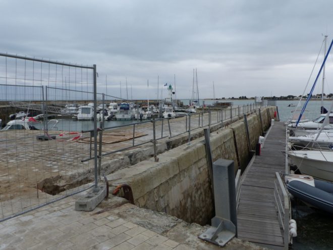 Port de La Flotte - Parapet môle Nord - 22 octobre 2016.