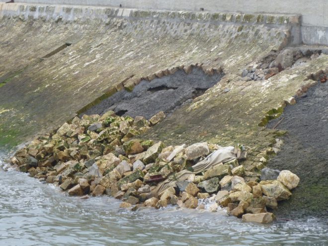 Port de la Flotte - Reconstruction du perré - 25 octobre 2016