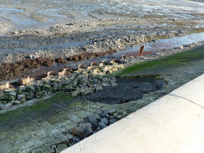 Port de la Flotte - Reconstruction du perré - 29 novembre 2016