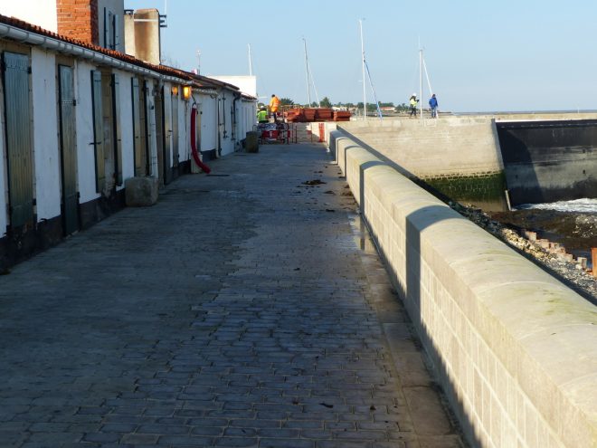 Port de La Flotte - Parapet promenade - 29 novembre 2016.
