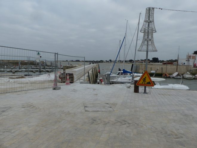 Port de La Flotte - Parapet môle Nord - 29 novembre 2016.