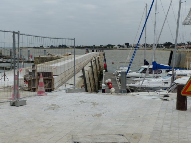 Port de La Flotte - Parapet môle Nord - 29 novembre 2016.