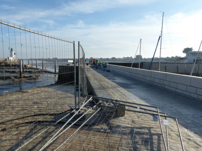 Port de La Flotte - Parapet môle Nord - 13 décembre 2016.