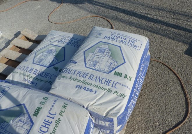 Ars-en-Ré - Travaux église - Chaulage des murs- 14 mars 2017