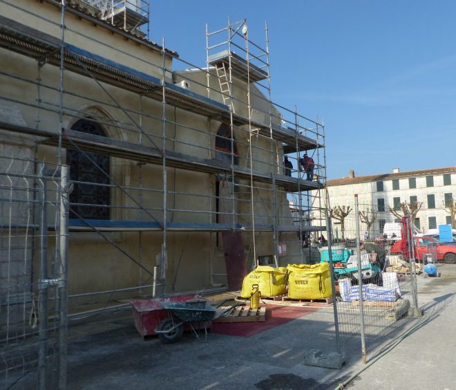Ars-en-Ré - Travaux église - Chaulage des murs- 14 mars 2017