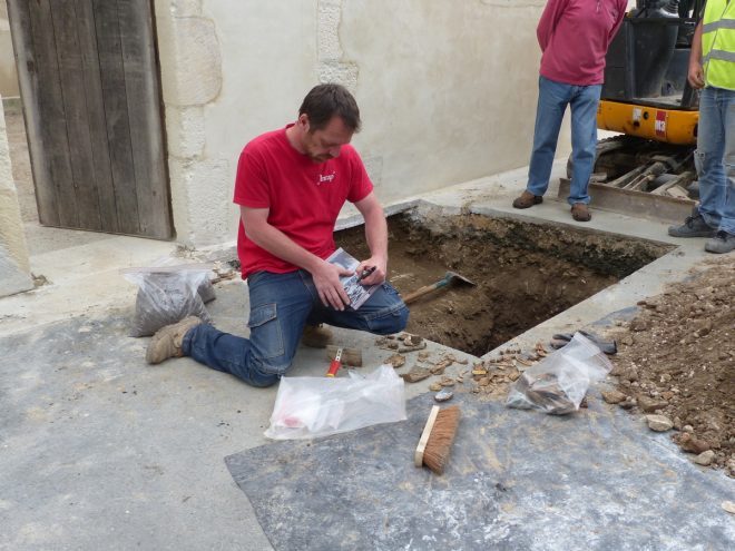 Ars-en-Ré - Travaux église - Sondages archéologiques - 17 mai 2017