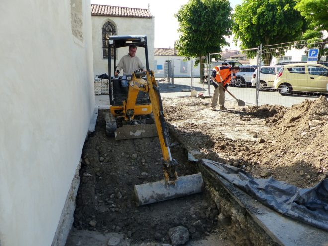 Ars-en-Ré - Travaux église - Sondages archéologiques - 19 mai 2017