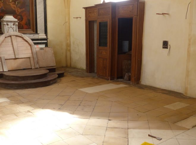 Ars-en-Ré - Travaux église - Sols chapelle - 23 mai 2018