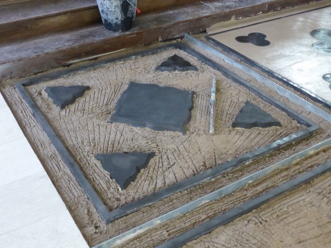 Ars-en-Ré - Travaux église - Sols - 30 mai 2018