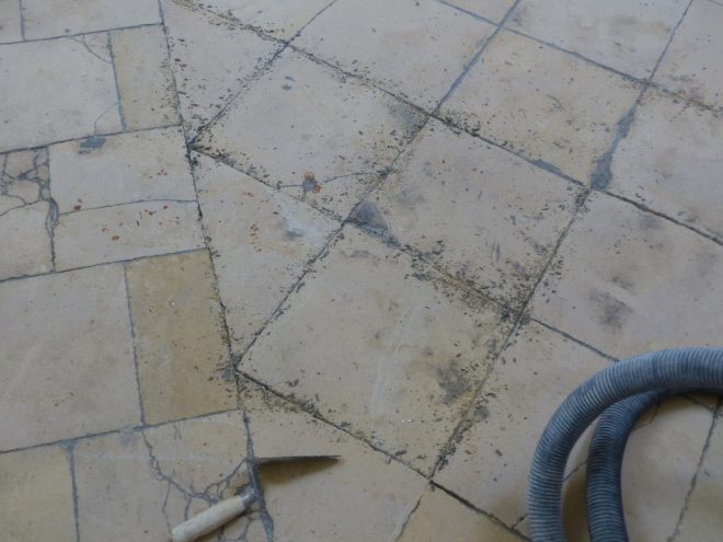 Ars-en-Ré - Travaux église - Sols chapelle - 5 juin 2018