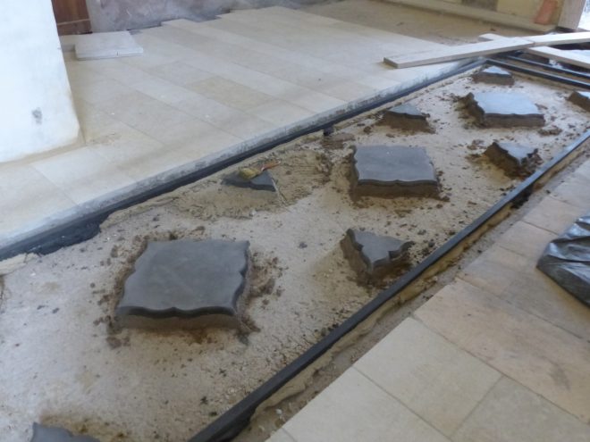 Ars-en-Ré - Travaux église - Sols - 5 juin 2018