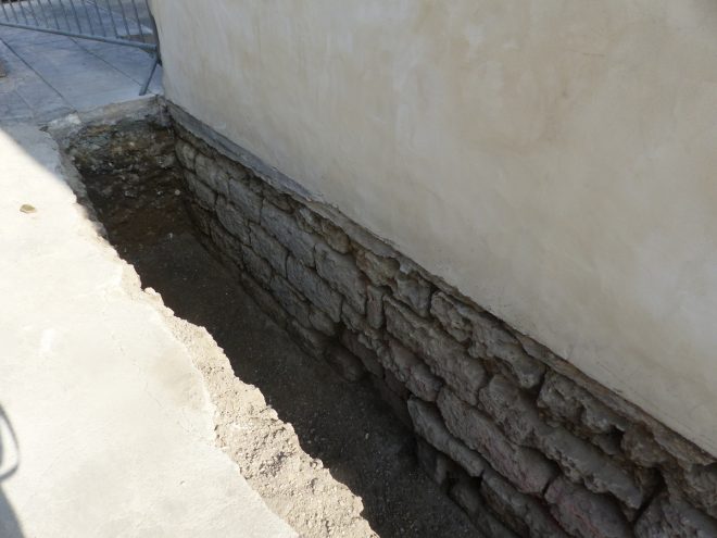 Eglise Ars-en-Ré - Dégagement des fondations - 5 septembre 2018