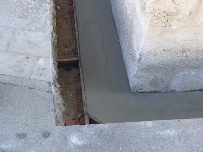 Eglise Ars - Travaux de drainage - Tranchées maçonnées - 17 septembre 2018