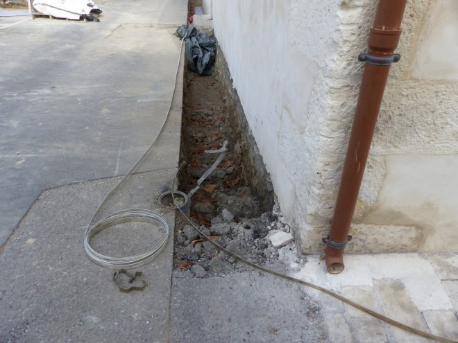 Eglise Ars - Travaux de drainage - Paratonnerre - 18 septembre 2018