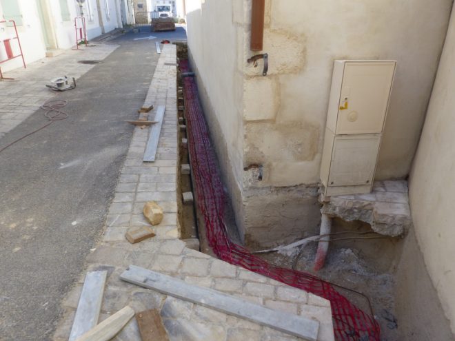Eglise Ars - Travaux de drainage - Préparation - 25 septembre 2018