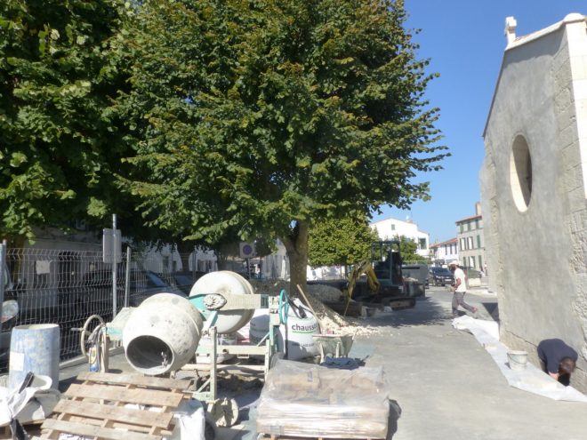 Eglise Ars - Travaux de drainage - Cour de la sacristie - 25 septembre 2018