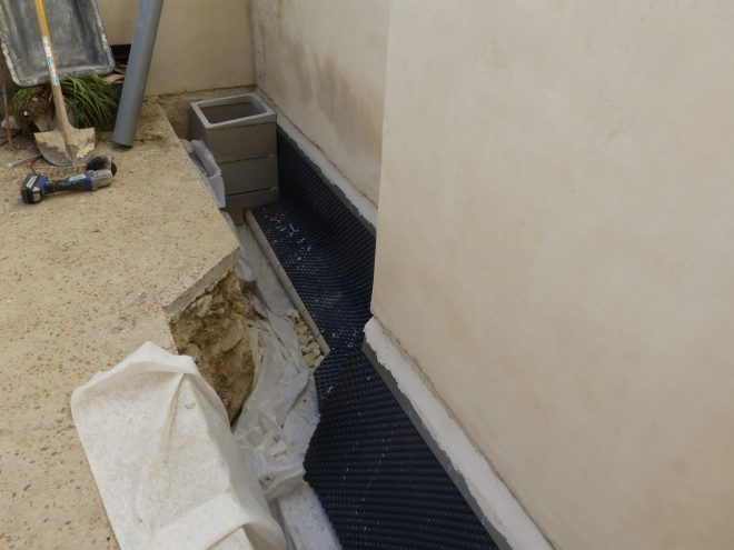 Eglise Ars - Travaux de drainage - Regard - 2 octobre 2018