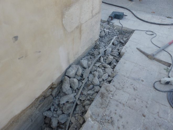 Eglise Ars - Travaux de drainage - Paratonnerre - 8 octobre 2018