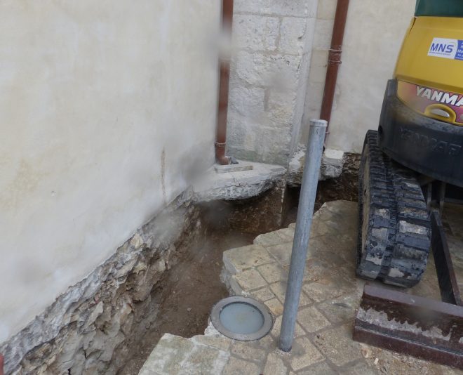 Eglise Ars - Travaux de drainage - Tranchées - 10 octobre 2018