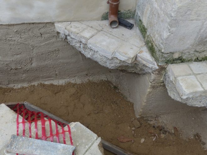 Eglise Ars - Travaux de drainage - Tranchées - 15 octobre 2018