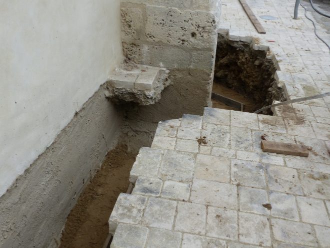 Eglise Ars - Travaux de drainage - Tranchées - 15 octobre 2018