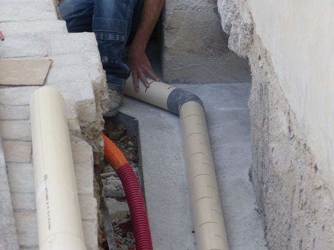 Eglise Ars - Travaux de drainage - Drain - 18 octobre 2018