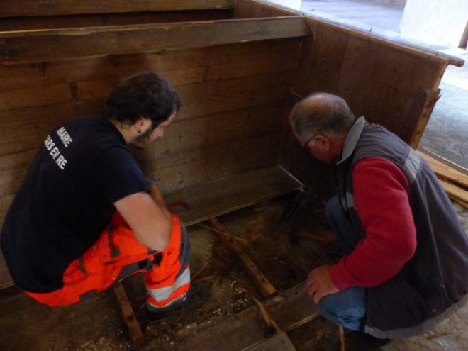Eglise Ars - Démontage bancs - 6 novembre 2018
