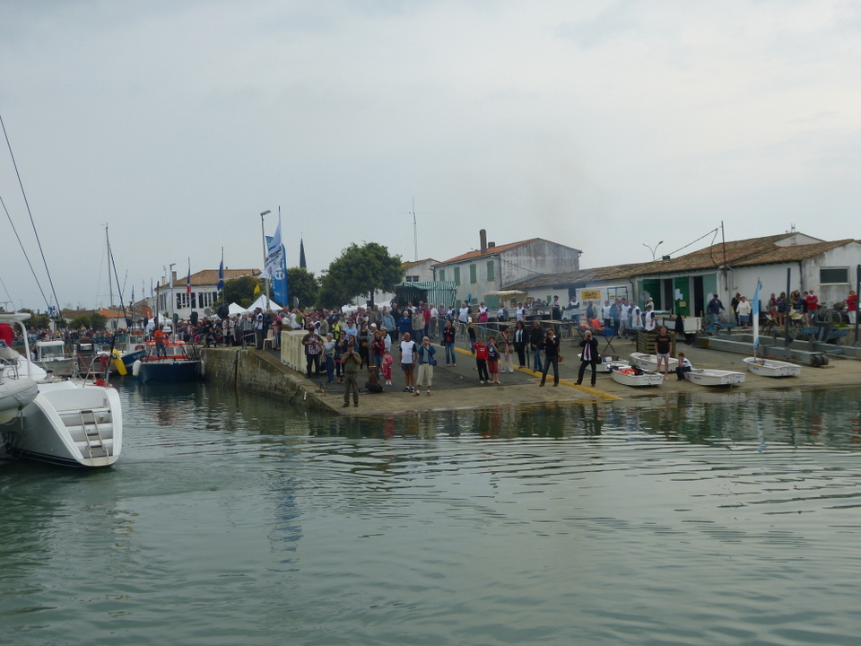 Ars-en-Ré - Sur les quais - Fête de la sardine et du port 2013