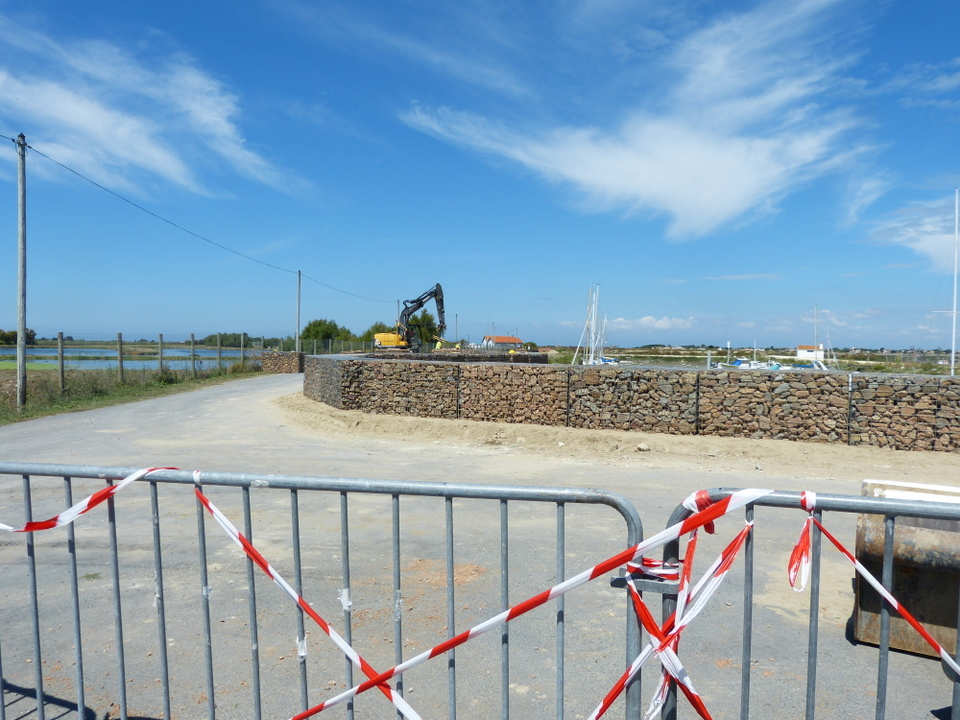Digue du Goisil en construction – 8 août