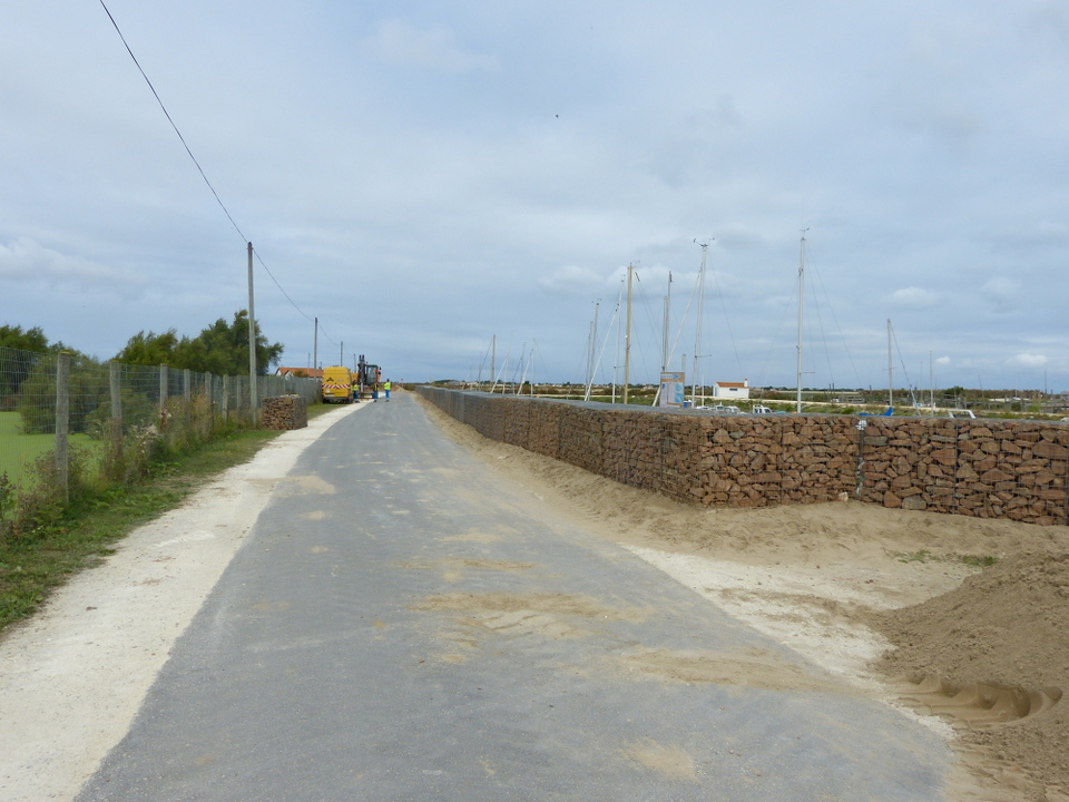 Digue du Goisil en construction – 9 août