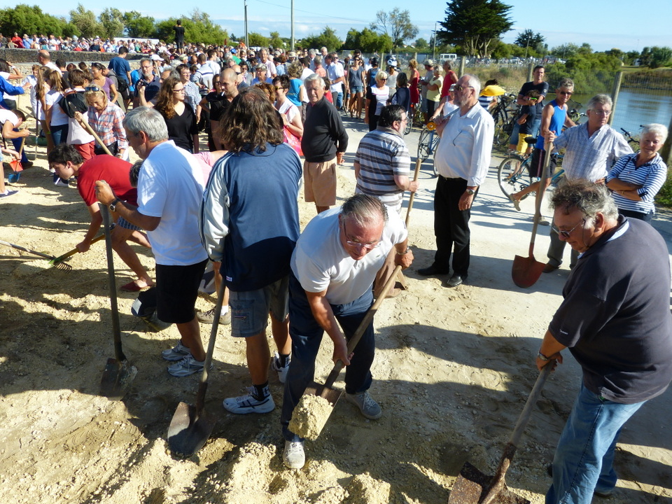 Digue du Goisil, La Couarde-sur-Mer - Opération remblayage