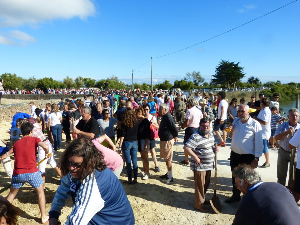 Digue du Goisil, La Couarde-sur-Mer - Opération remblayage