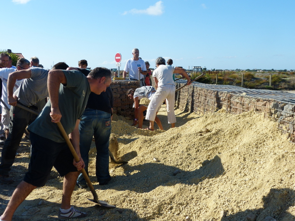 Digue du Goisil, La Couarde-sur-Mer - Opération remblayage