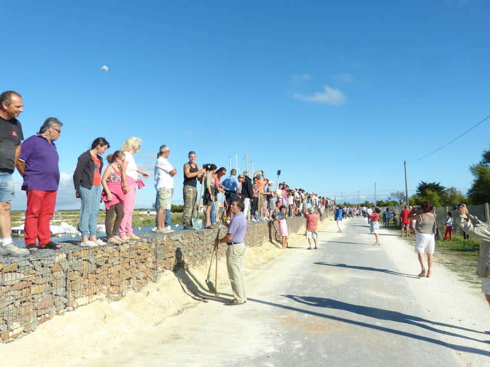 Digue du Goisil, La Couarde-sur-Mer - Opération remblayage